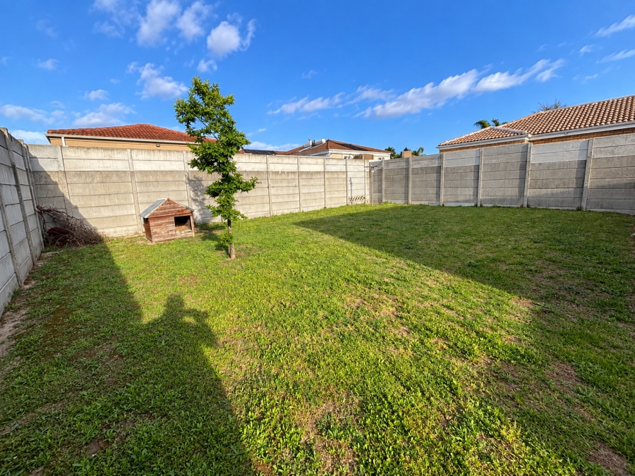 To Let 3 Bedroom Property for Rent in Eikenbosch Western Cape